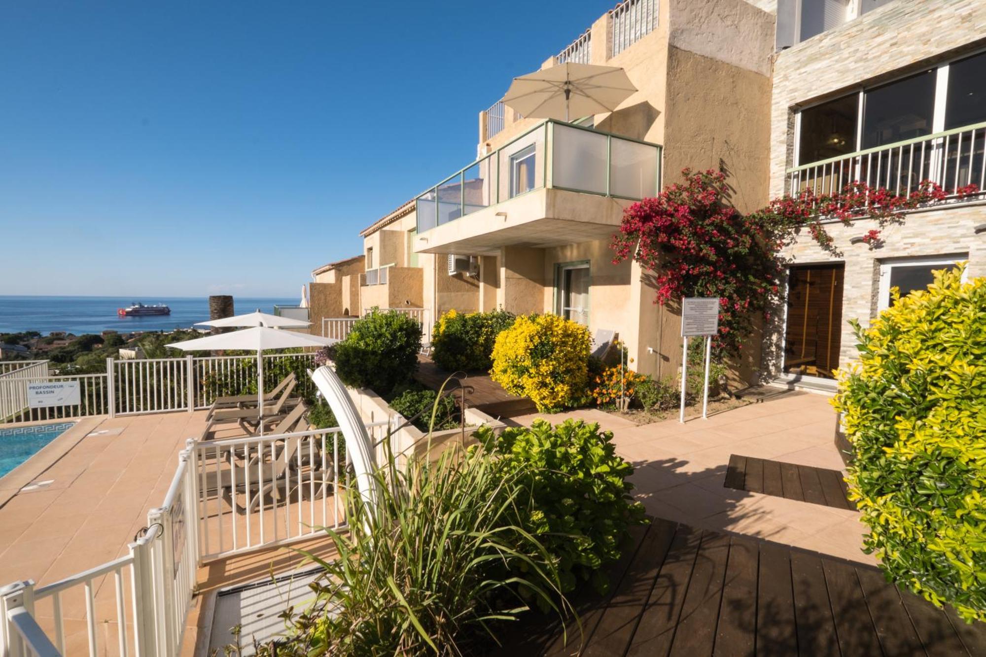Hotel Funtana Marina LʼÎle-Rousse Dış mekan fotoğraf